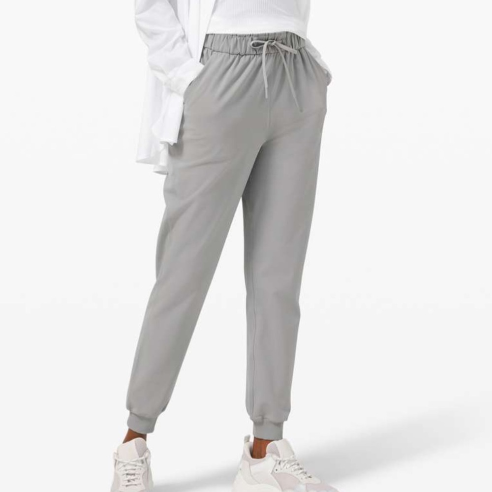 Lululemon keep moving jogger